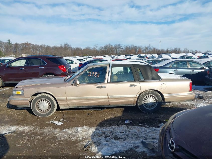 1996 Lincoln Town Car Sgn/Dmnd Anv/Cypress/Jn VIN: 1LNLM82W7TY708149 Lot: 43842788