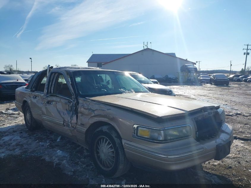1996 Lincoln Town Car Sgn/Dmnd Anv/Cypress/Jn VIN: 1LNLM82W7TY708149 Lot: 43842788