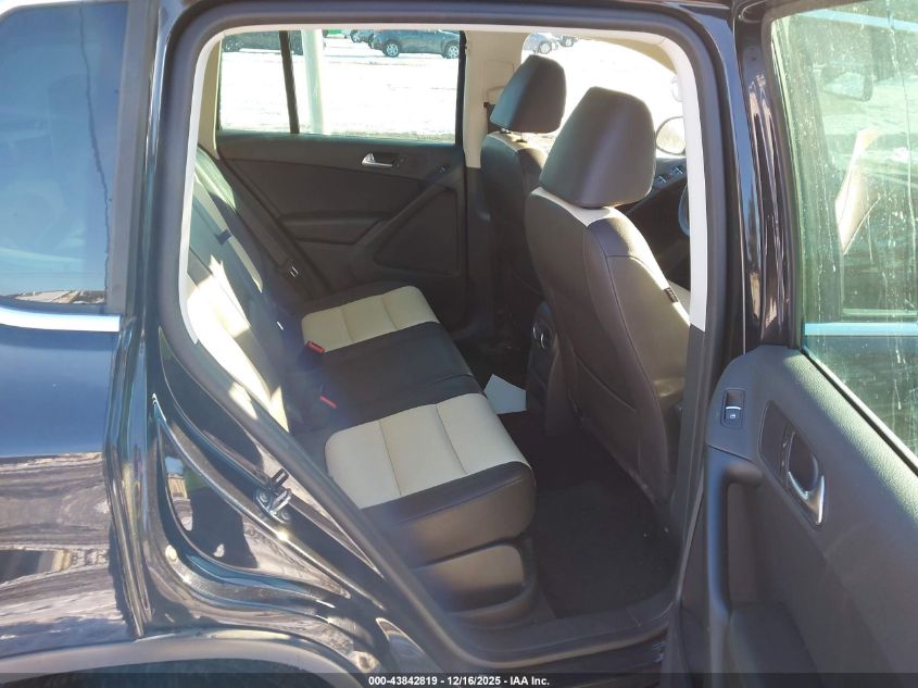 2016 Volkswagen Tiguan R-Line/S/Se/Sel VIN: WVGBV7AX5GW539571 Lot: 43842819