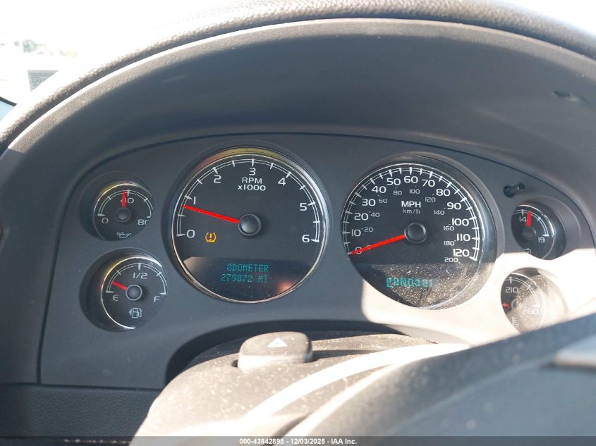 2008 GMC Yukon VIN: 1GKFC13128R176054 Lot: 43842898