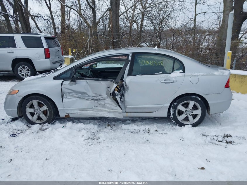 2008 Honda Civic Ex VIN: 1HGFA16828L018893 Lot: 43842908