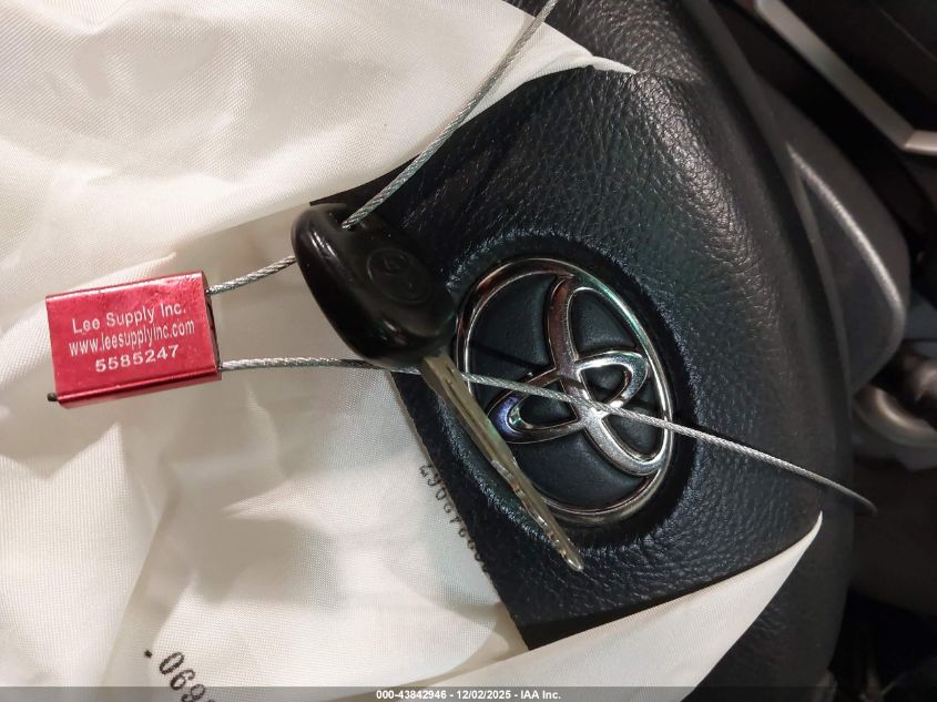 2006 Toyota 4Runner Limited V8 VIN: JTEBT17R360061177 Lot: 43842946