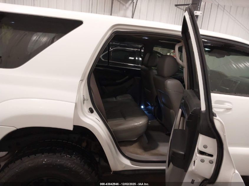 2006 Toyota 4Runner Limited V8 VIN: JTEBT17R360061177 Lot: 43842946