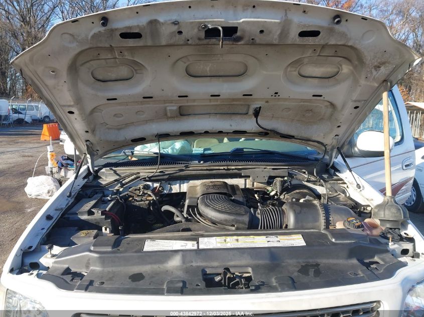 2000 Ford F-150 Lariat/Work Series/Xl/Xlt VIN: 1FTRX18W2YNA20945 Lot: 43842972