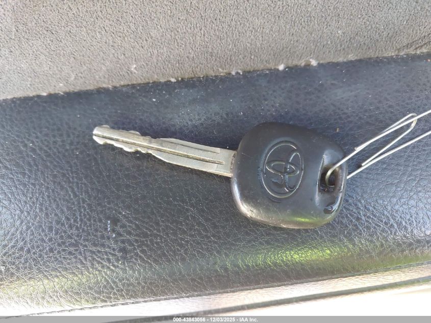 2004 Toyota 4Runner Sr5 V6 VIN: JTEZU14R840022081 Lot: 43843056