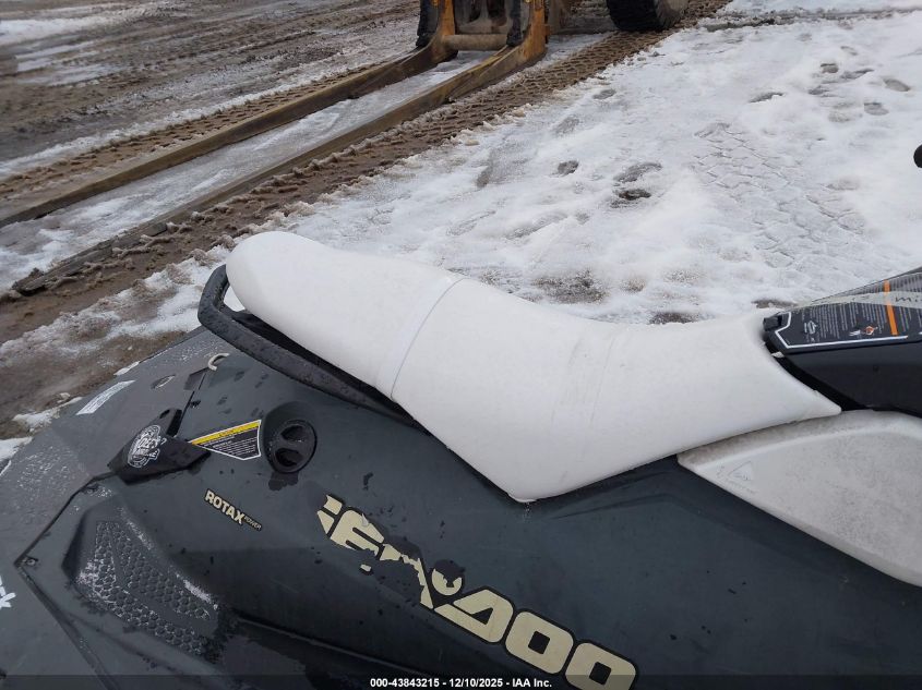 2015 Seadoo Other VIN: YDV74636D515 Lot: 43843215