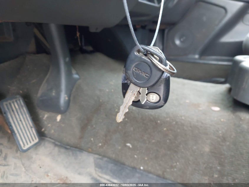 2GTEK13T751188958 2005 GMC SIERRA photo no. 11