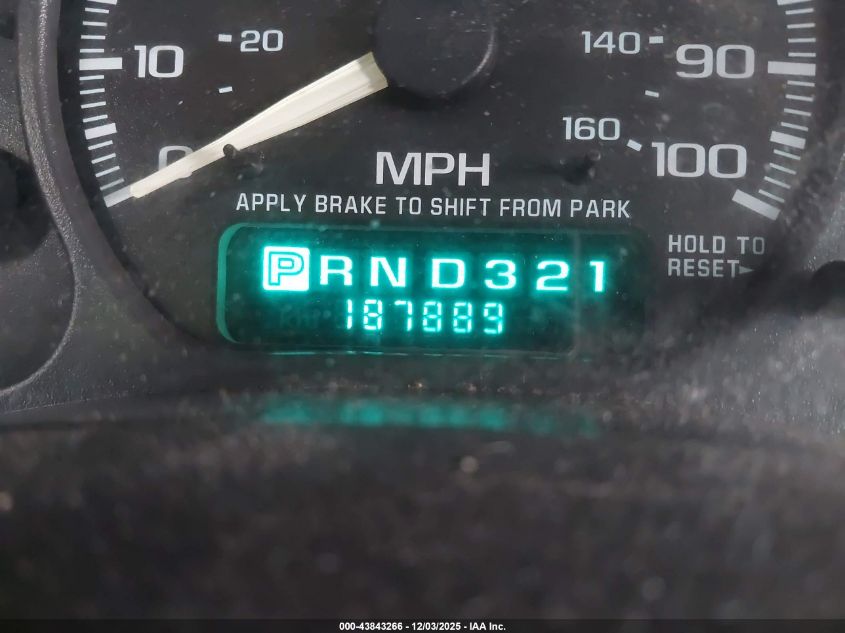 2001 Chevrolet Silverado 1500 VIN: 1GCEC14W21Z184145 Lot: 43843266