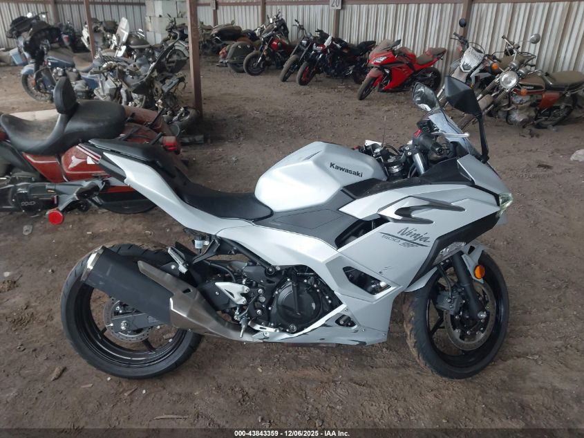 2025 Kawasaki Ex500 VIN: ML5EXGG19SDA69870 Lot: 43843359