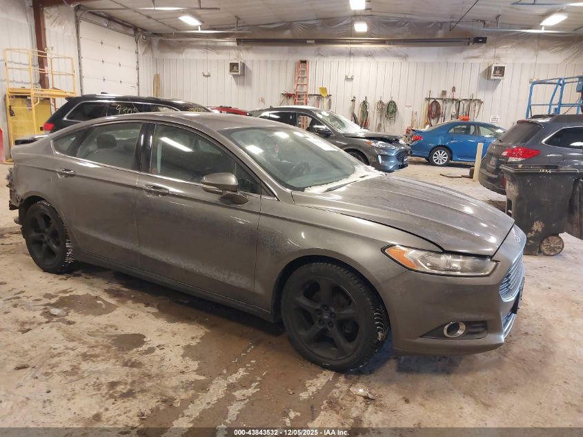 FORD FUSION SE
