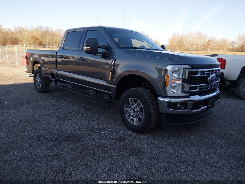 FORD F-250 XLT
