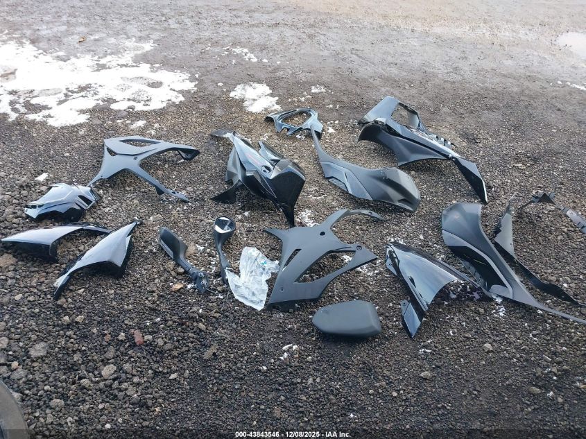 2025 BMW S 1000 Rr VIN: WB10P2304S6L49744 Lot: 43843546