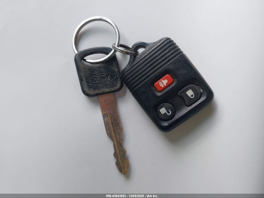 2002 Ford F-250 Lariat/Xl/Xlt VIN: 1FTNW21F82EA50671 Lot: 43843553