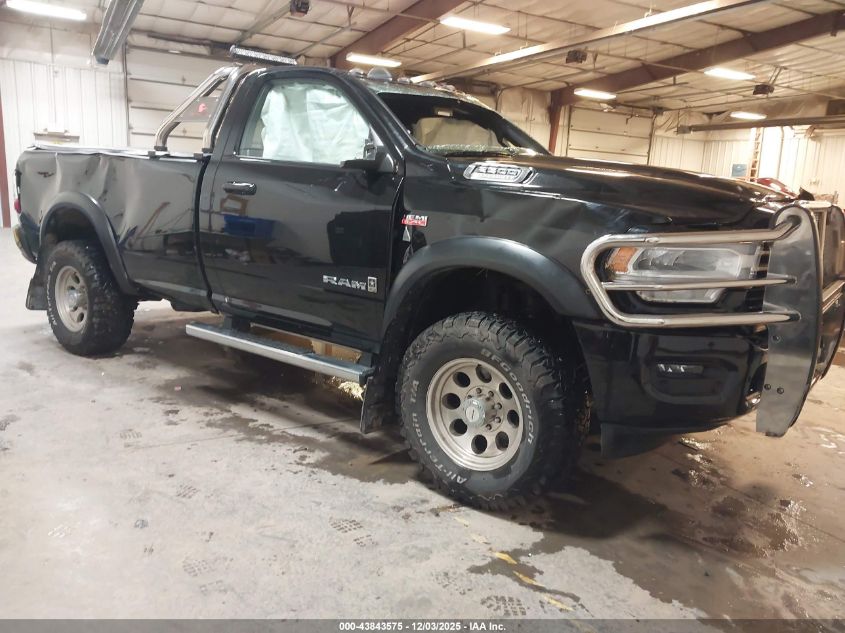 RAM 2500 BIG HORN 4X4 8 BOX