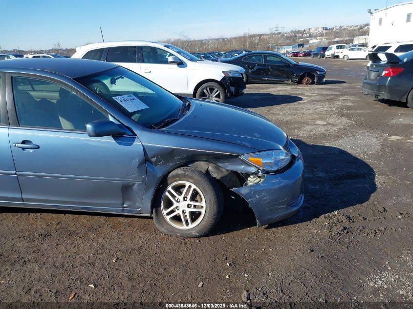2002 Toyota Camry Le VIN: 4T1BE32K72U614450 Lot: 43843646
