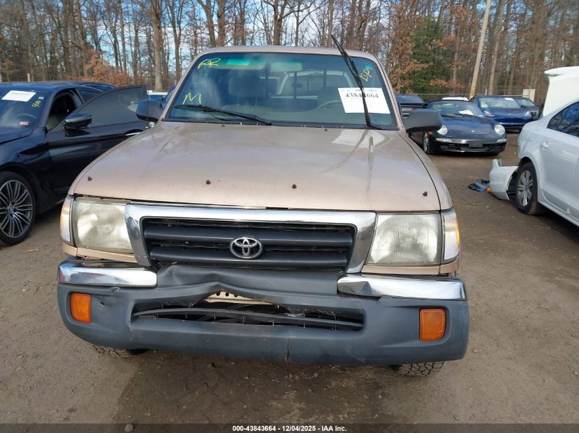 2000 Toyota Tacoma Base V6 VIN: 4TAWN72N8YZ672260 Lot: 43843664