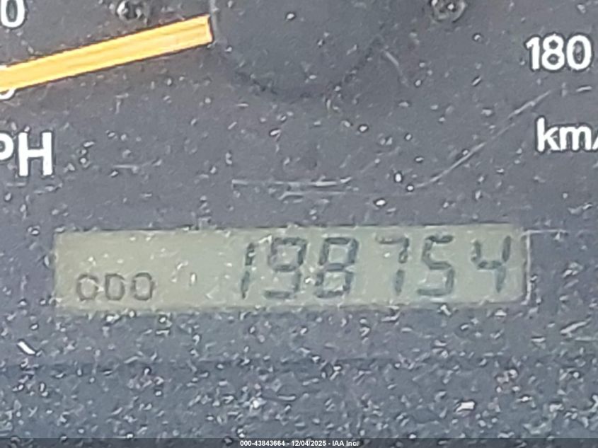 2000 Toyota Tacoma Base V6 VIN: 4TAWN72N8YZ672260 Lot: 43843664