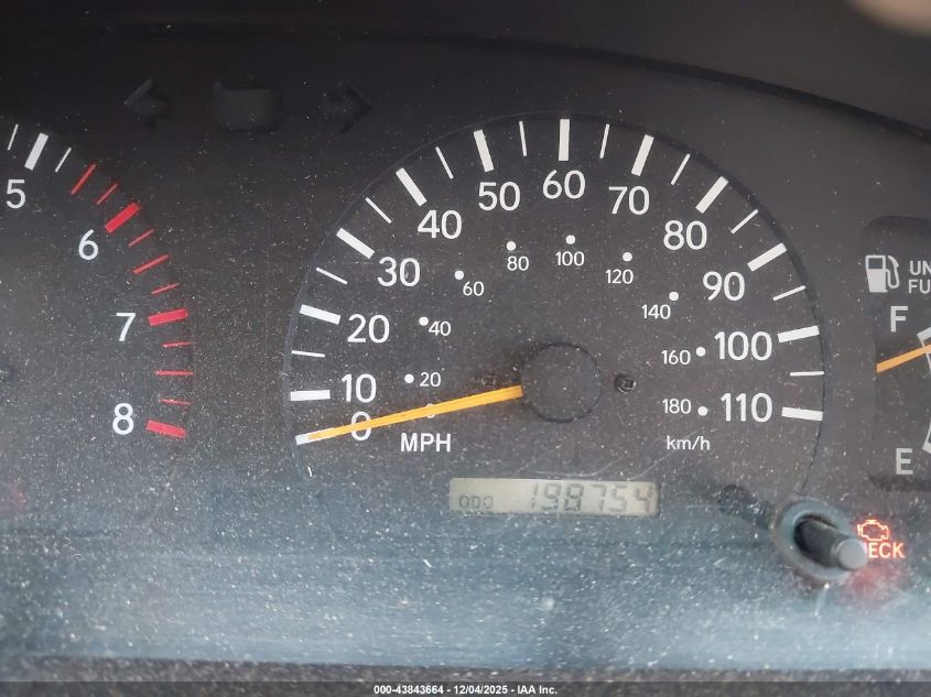 2000 Toyota Tacoma Base V6 VIN: 4TAWN72N8YZ672260 Lot: 43843664