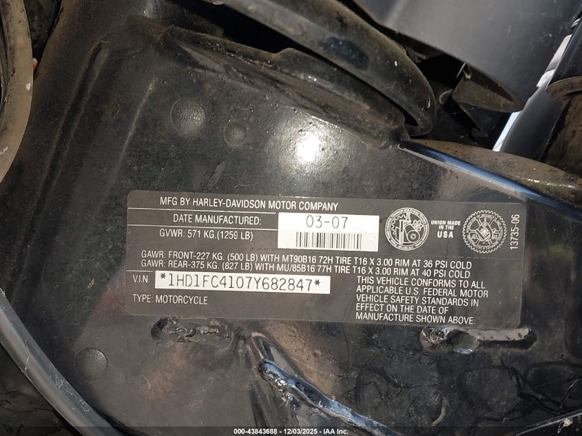 2007 Harley-Davidson Flhtcui VIN: 1HD1FC4107Y682847 Lot: 43843688