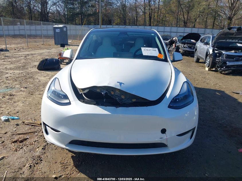 2023 Tesla Model Y Awd/Long Range Dual Motor All-Wheel Drive VIN: 7SAYGDEE5PF635160 Lot: 43843700