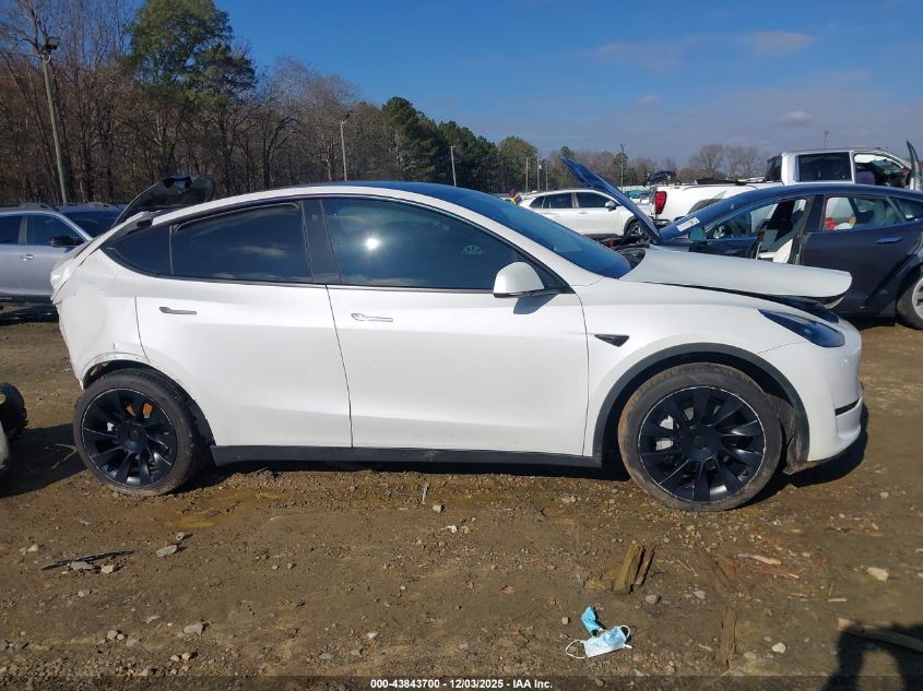 2023 Tesla Model Y Awd/Long Range Dual Motor All-Wheel Drive VIN: 7SAYGDEE5PF635160 Lot: 43843700