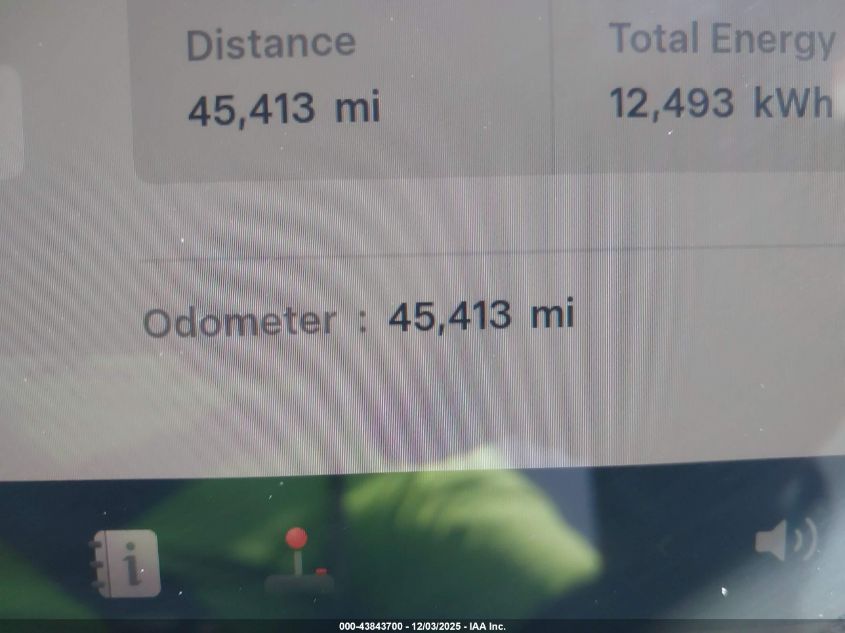 2023 Tesla Model Y Awd/Long Range Dual Motor All-Wheel Drive VIN: 7SAYGDEE5PF635160 Lot: 43843700