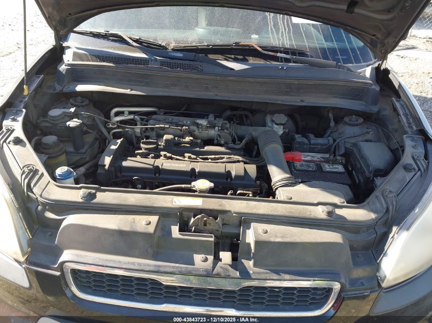 2010 Kia Soul + VIN: KNDJT2A21A7138694 Lot: 43843723