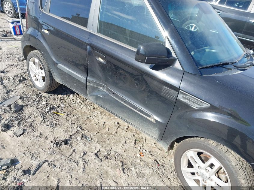 2010 Kia Soul + VIN: KNDJT2A21A7138694 Lot: 43843723