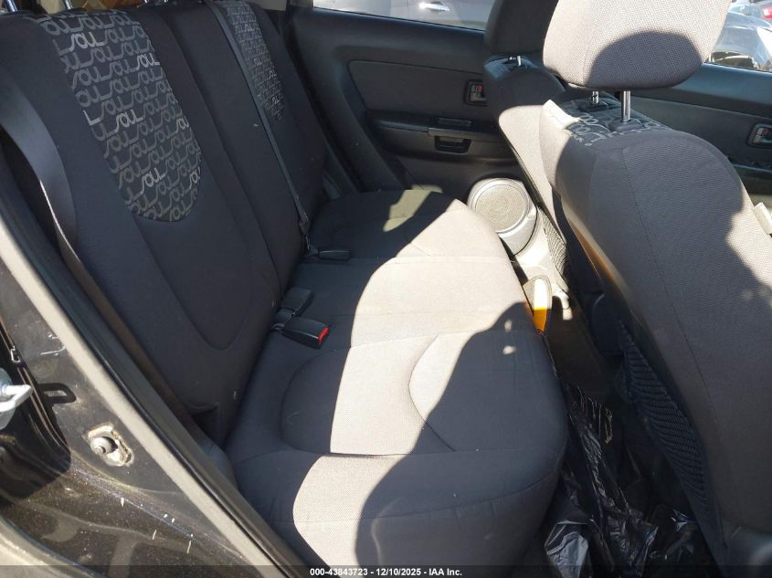 2010 Kia Soul + VIN: KNDJT2A21A7138694 Lot: 43843723