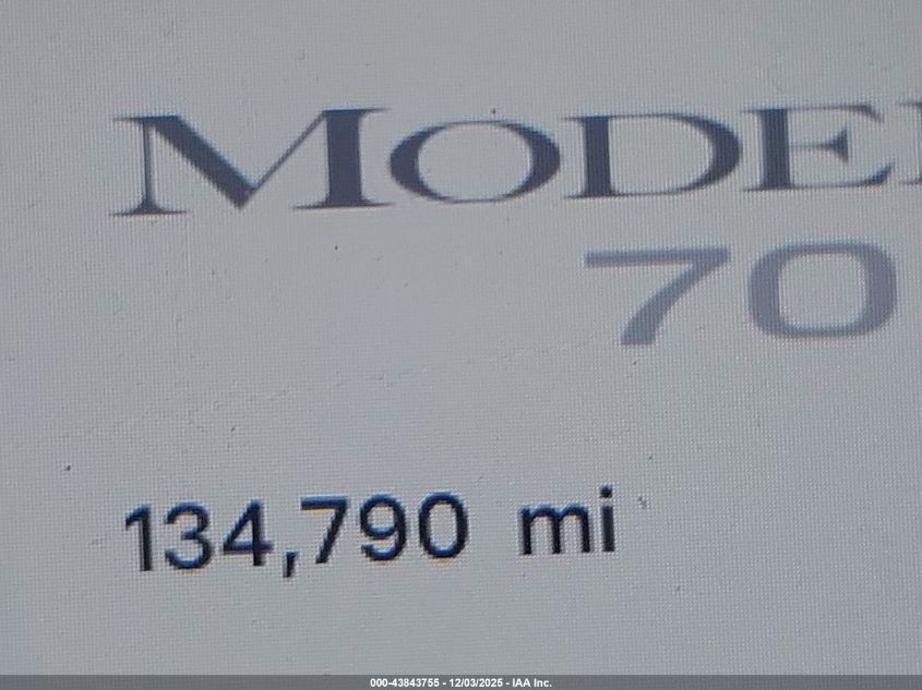 2015 Tesla Model S 60/70/85 VIN: 5YJSA1E16FF113281 Lot: 43843755