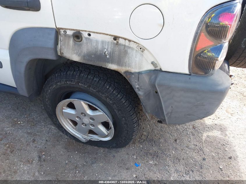 2007 Jeep Liberty Sport VIN: 1J4GL48K77W561834 Lot: 43843827