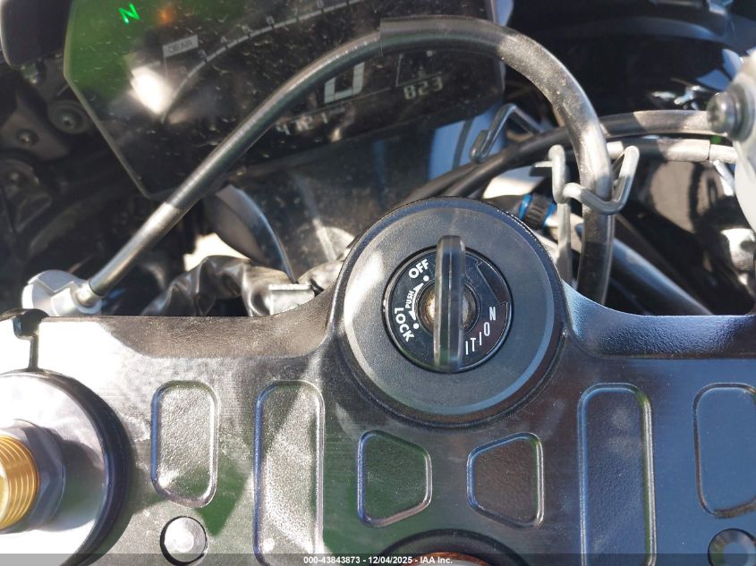 2025 Yamaha Yzfr7 VIN: JYARM38Y5SA003539 Lot: 43843873