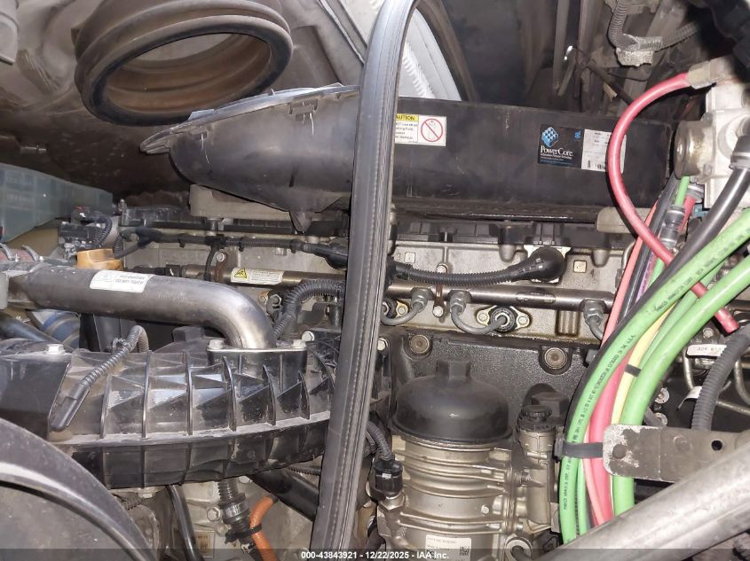 2016 Freightliner Cascadia 125 VIN: 3AKJGLDRXGSGV7746 Lot: 43843921