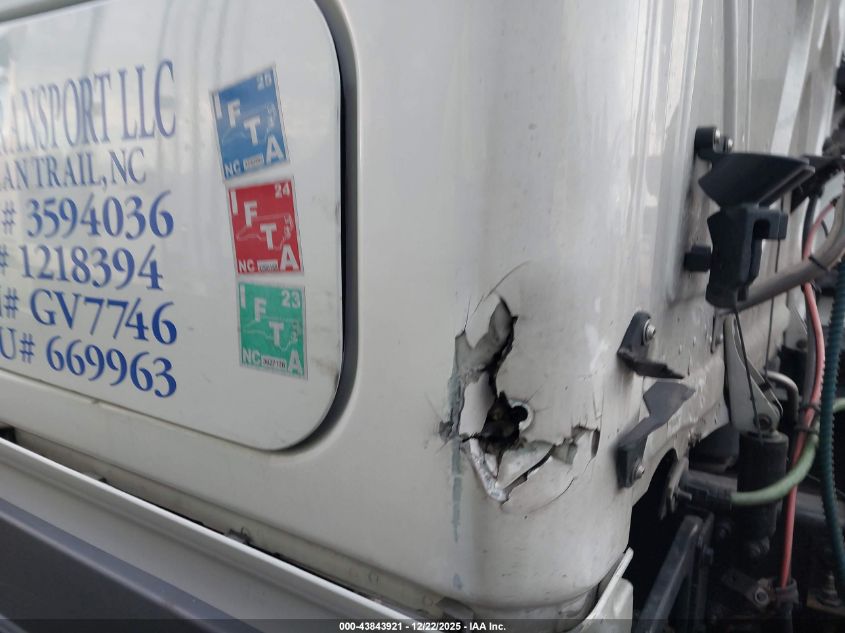 2016 Freightliner Cascadia 125 VIN: 3AKJGLDRXGSGV7746 Lot: 43843921