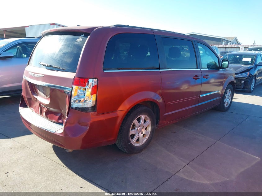 2012 Chrysler Town & Country Touring