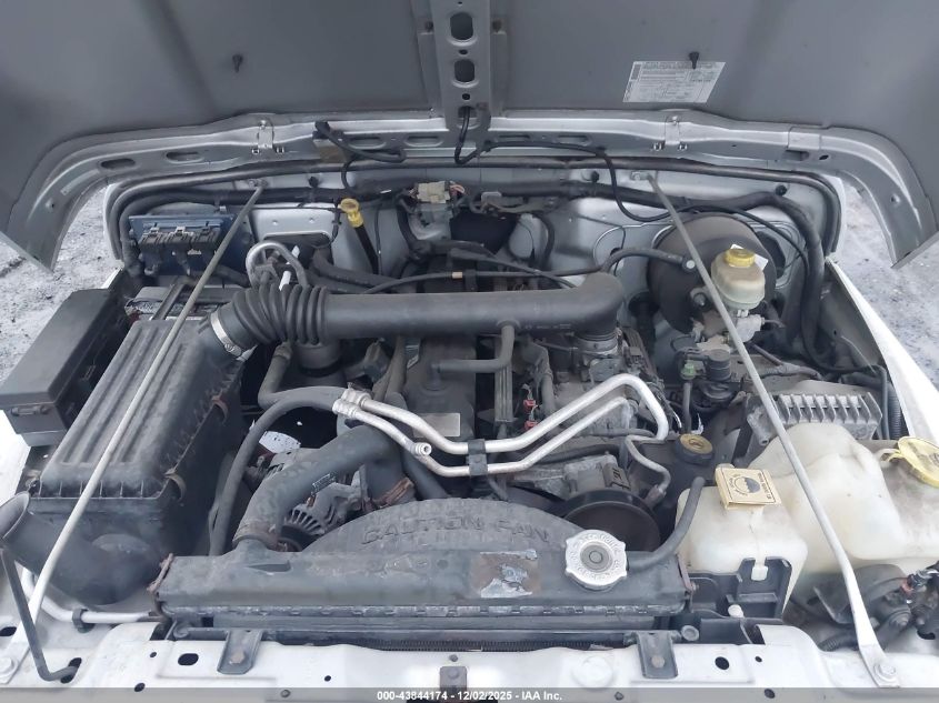 2004 Jeep Wrangler X VIN: 1J4FA39S84P758298 Lot: 43844174