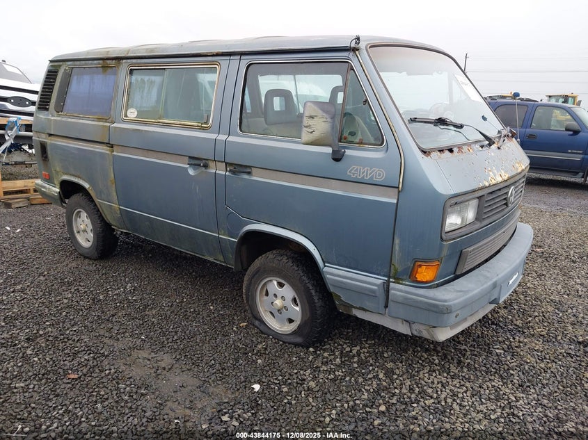 WV2YB025XKG000282 VOLKSWAGEN VANAGON Photo 1