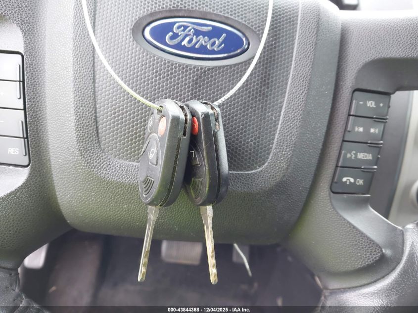 2010 Ford Escape Xlt VIN: 1FMCU0D77AKD37310 Lot: 43844368