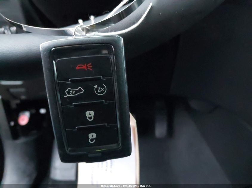 2023 Jeep Grand Cherokee L Limited 4X2 VIN: 1C4RJJBG7P8890786 Lot: 43844429