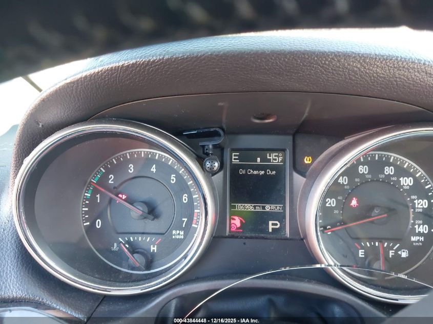 2011 Jeep Grand Cherokee Laredo VIN: 1J4RS4GG7BC568673 Lot: 43844448