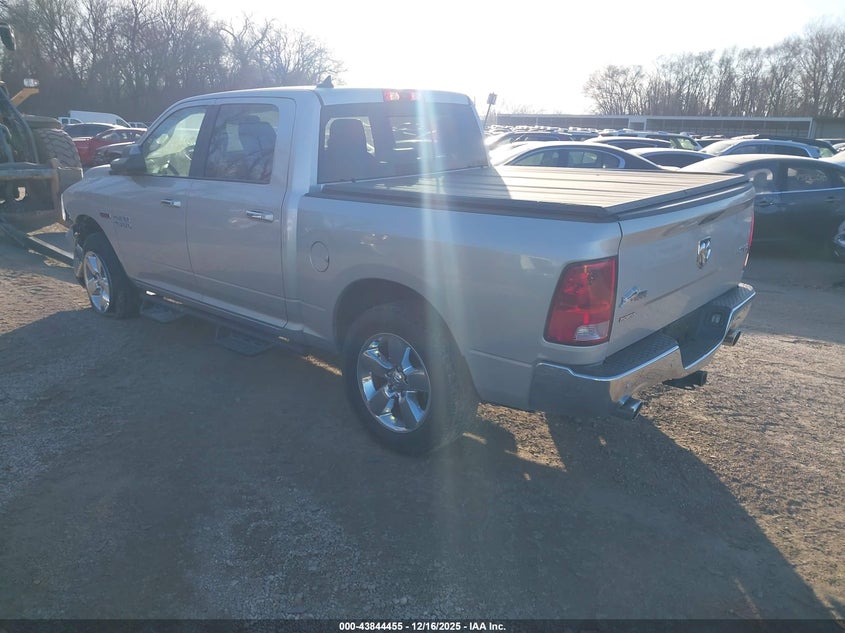 Vin: 1c6rr7lm3js112860, lot: 44339958, ram 1500 big horn  4x4 5'7 box 20183