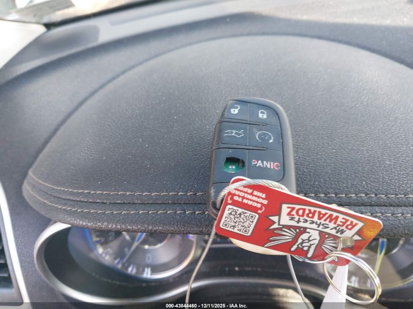 2017 Chrysler 300C VIN: 2C3CCAEG5HH570328 Lot: 43844460