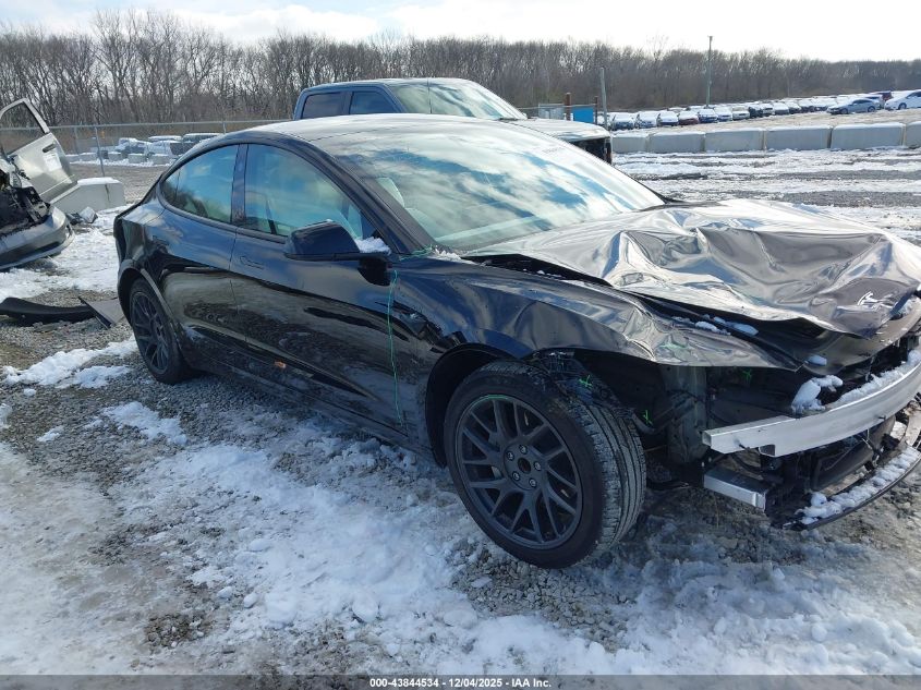 TESLA MODEL 3 LONG RANGE REAR-WHEEL DRIVE/STANDARD