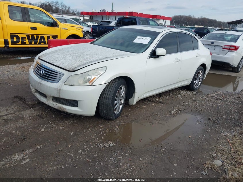 JNKBV61F88M265915 2008 INFINITI G photo no. 2