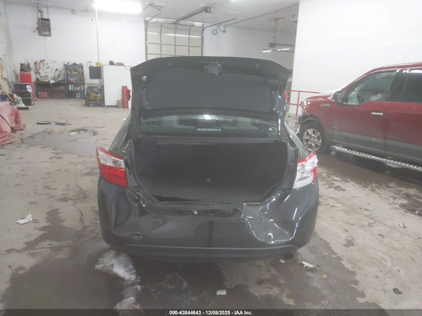 2015 Toyota Corolla Le VIN: 5YFBURHE0FP233621 Lot: 43844643