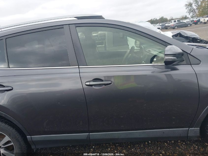 2017 Toyota Rav4 Xle VIN: JTMWFREV0HJ135485 Lot: 43844718