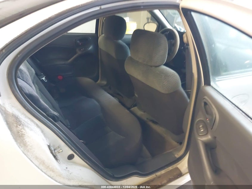 1G2NF52EX4C251417 2004 PONTIAC GRAND AM photo no. 8