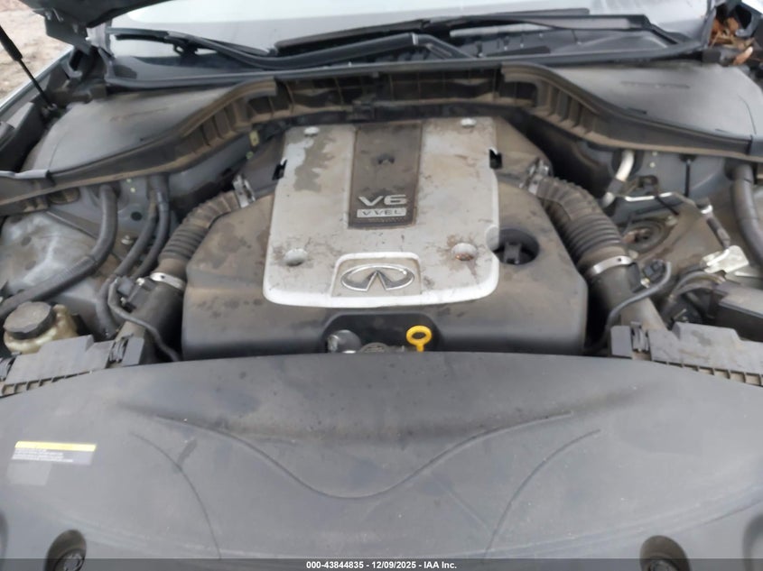 JN1BY1PP9FM601504 2015 INFINITI Q70 photo no. 10