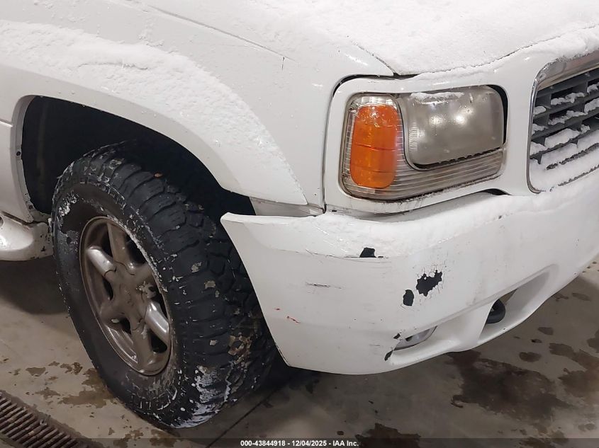 1999 Cadillac Escalade Standard VIN: 1GYEK13RXXR415861 Lot: 43844918