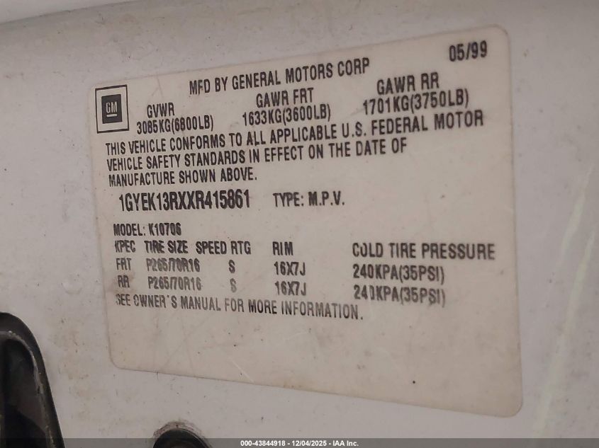 1999 Cadillac Escalade Standard VIN: 1GYEK13RXXR415861 Lot: 43844918